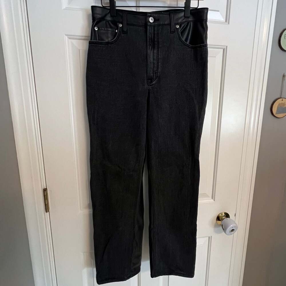 Abercrombie & Fitch Ankle Straight High Rise Jeans